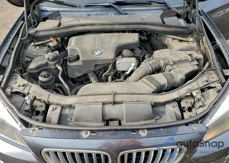 2013 BMW X1 xDrive28I z USA, uszkodzony, nr VIN WBAVL1C52DVR91315